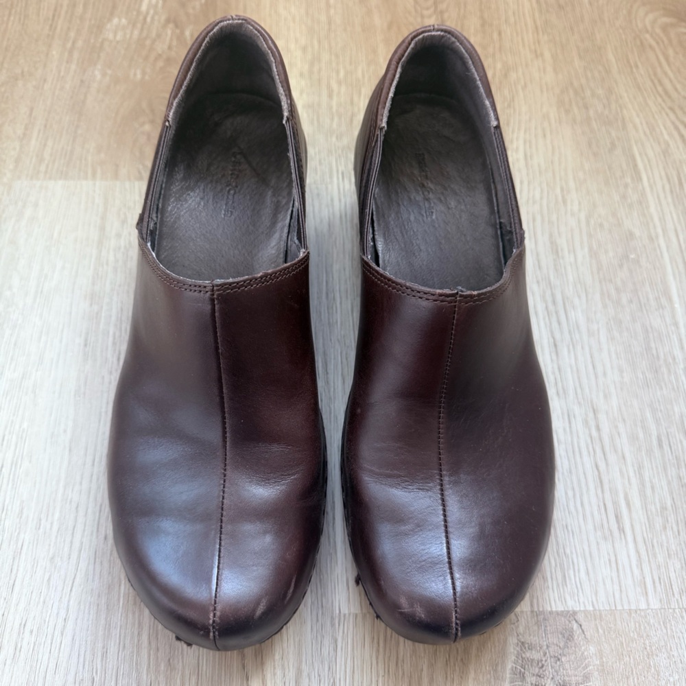 Patagonia Brown Leather Slip-On Clogs Mules Comfortable Size 7.5 - Picture 3 of 9